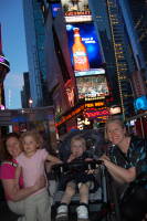 dsc_8058.jpg Our evening finished up in Times Square.