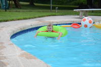 dsc_7365.jpg Let's visit Jackie and Riley and their pool!